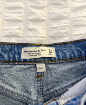 Abercrombie Curve Love 90s Straight Jeans thumbnail 3