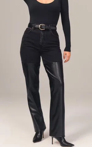 Abercrombie and Fitch jeans thumbnail 1
