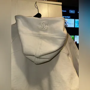 Lululemon Scuba Oversized Half-Zip Hoodie
Bone (First Release) thumbnail 11