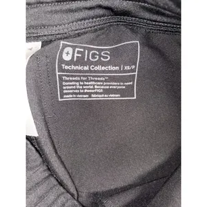 figs scrub set Catarina top (s) & zamora joggers (xs/p) black thumbnail 8