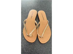Cityclassified thong sandals size 6.5 thumbnail 2