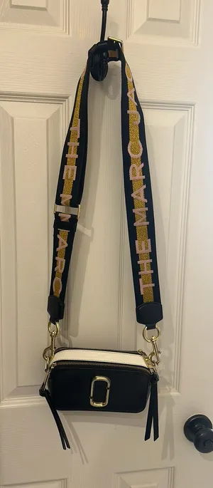 Authentic Marc Jacobs snapshot bag thumbnail 1