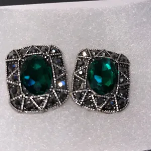 Young Money Green‎ Post Earrings Green thumbnail 5