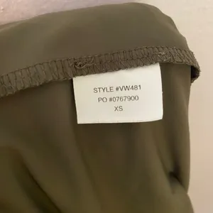 Vuori Oregano Green Miles Drawstring Jogger Pants Sportswear Gorpcore Women's XS thumbnail 10