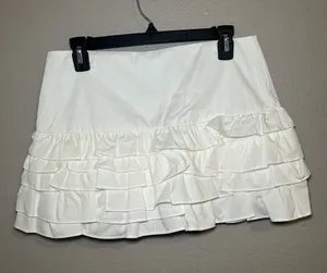 NEW Zara White Coquette Tiered Ruffle Mini Skort Skirt Women’s Size Medium thumbnail 1