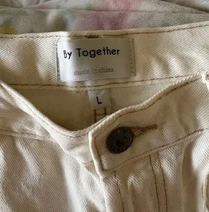 These Three Boutique White Shorts Denim thumbnail 5