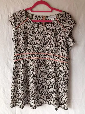 Motherhood Maternity M Short Sleeve Top thumbnail 1