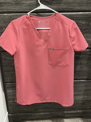 FIGS Top Catarina One-Pocket thumbnail 1