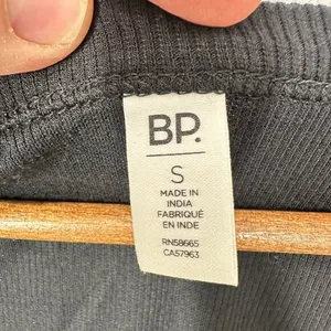 bp Nordstrom Women's‎ Black Scoop Neck Cropped Ribbed Casual Everyday Tee Shirt thumbnail 4