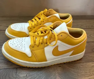 Yellow Nike shoes thumbnail 2