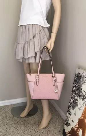 Michael Kors Purse thumbnail 7