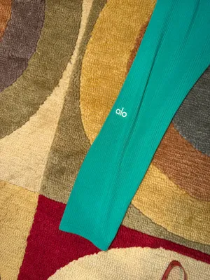 ALO Yoga Ribbed High-Waist 7/8 Blissful Leggings Ocean Teal Green Size Medium thumbnail 4