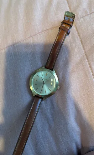 Michael Kors Gold Watch thumbnail 1