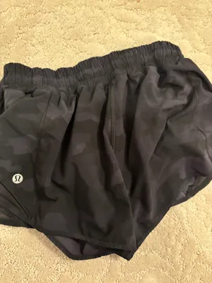 Lululemon Shorts thumbnail 3