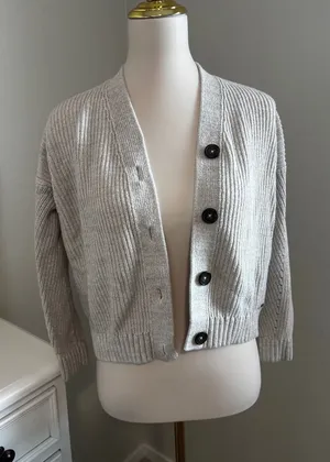 Hollister‎ Womens Light Grey Chunky Ribbed Knit Cropped Button Up Cardigan Small thumbnail 1