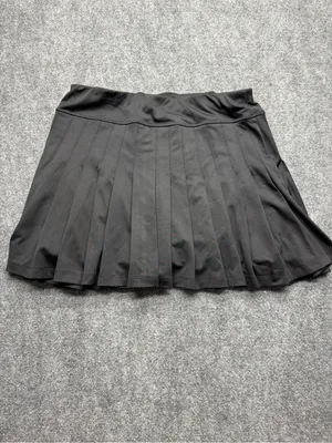 Tuckernuck Women’s Large Black Pleated Tennis athletic Skort thumbnail 2
