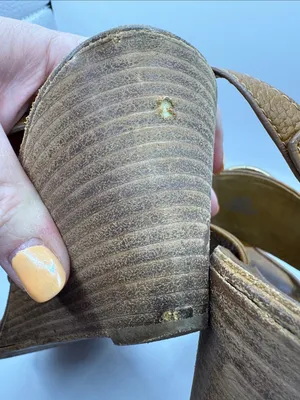 Tory Burch Amanda Brown Leather Logo Medallion Wedge Sandals Size 9.5M thumbnail 16
