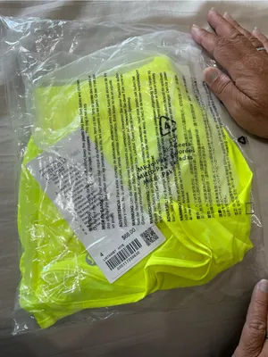 Neon Yellow Lululemon Hotty Hot LR 4” size 4 thumbnail 2