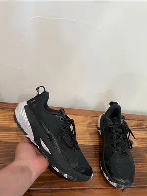 Women’s Under Armour UA HOVR Ascent Basketball Shoes 9 Black White 3025680 001 thumbnail 5