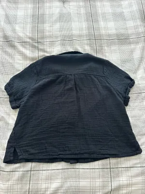 Old Navy Crinkle Gauze Button Down Top Black thumbnail 5
