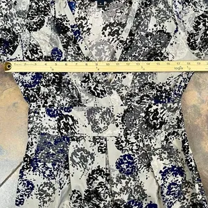 Banana Republic Women's V-neck Multicolor Short Puff Sleeved Dress 10 thumbnail 9