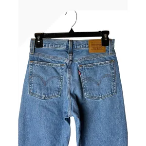 Levis Wedgie Straight Jeans Women 25 Blue Denim High Rise Button Fly Streetwear thumbnail 5