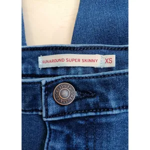Levi's Runaround Super Skinny Jeans Women's Size XS / 25 High Rise Dark Wash EUC thumbnail 4