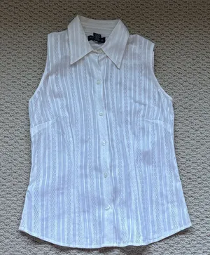 Ann Taylor White Sleeveless Button-Down Shirt BNWT (Not Loft their cheaper line) thumbnail 1