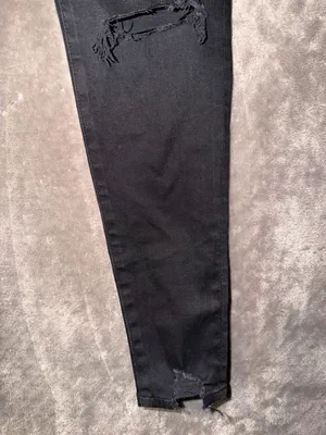 American Eagle Super Hi-Rise X4 Jegging Size 0 Black Ripped Jeans thumbnail 5