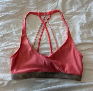 Under Armour Strappy Sports Bra thumbnail 1