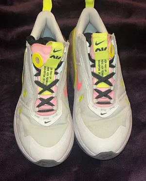 Nike White and Neon Pink‎ Sneakers thumbnail 1