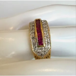 Statement Ring with pink Channel thumbnail 3