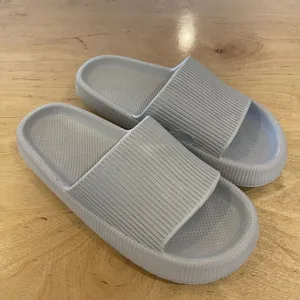 Pillow‎ Slide Womens Non-Slip Ultra Soft EVA Slippers Gray Size 38-39 thumbnail 3