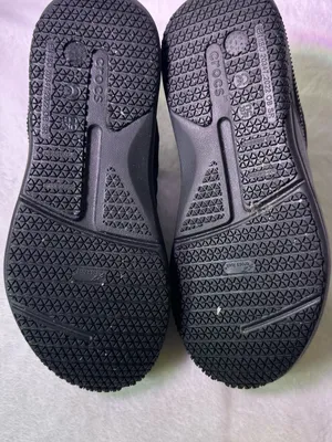 CROCS Men's All-Black Lace-Up Sneaker thumbnail 11