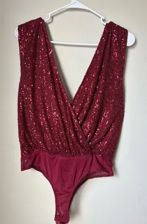 Lulus Burgundy Sequin Surplice Bodysuit Sleeveless Party Top Size M thumbnail 1