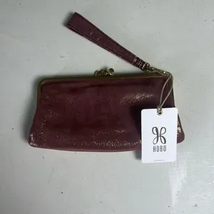 NWT HOBO- Daring Sugar Plum Wristlet Clutch thumbnail 2