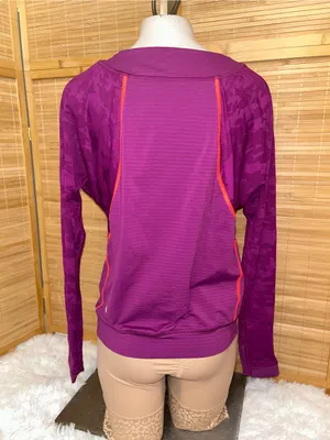 Lululemon Run For Days Women Size 4/6 Purple Regal Plum Long Sleeve Shirt thumbnail 3