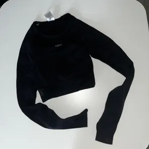 Gymshark Adapt Seamless Black Cropped Long Sleeve Size xs thumbnail 1
