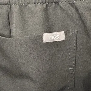 Figs Women's High Waisted Zamora Jogger Scrub Pants Black Medium thumbnail 8