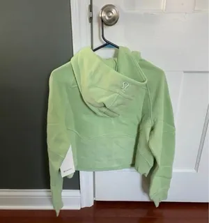 Lululemon Scuba thumbnail 2