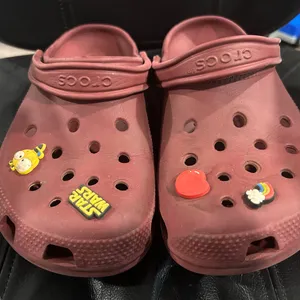 CROCS women’s  Sandals - Maroon with Fun Charms thumbnail 3