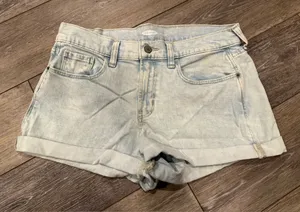 Old Navy Boyfriend Light Wash Denim Jean Shorts thumbnail 1
