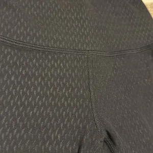 Lululemon Black  align High-Waisted Leggins size 2 thumbnail 4