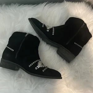 NWOT Musse & Cloud Ginger Western Ankle Boots | Black Suede | Size 9 thumbnail 5
