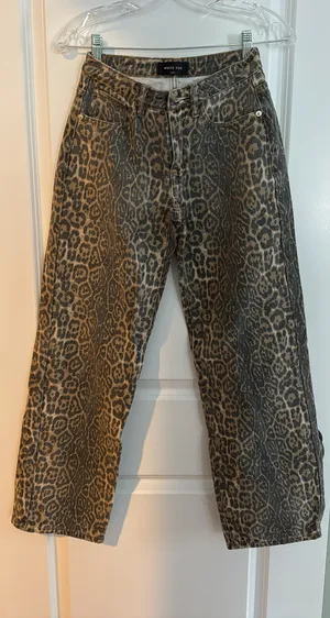 White Fox Jeans Boutique thumbnail 1