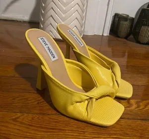 Steve Madden Yellow Heels thumbnail 1