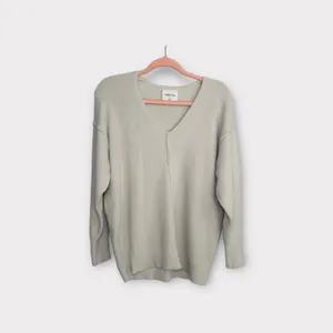 Aritzia Wilfred Merian Hush Knit V-Neck Sweater In Cream XS Classic Neutral thumbnail 3