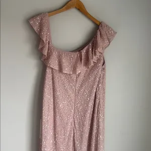 NEW MAC DUGGAL Sequined Drop Shoulder Trumpet Gown 18 thumbnail 5