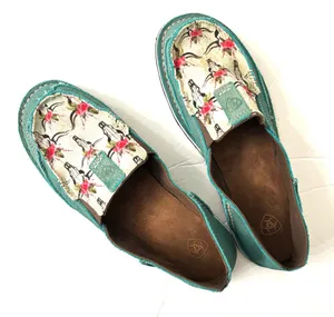 Ariat cruiser shoes slip ons Steers and Roses sz 9 thumbnail 1
