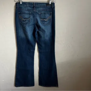 LEI Sophia Hipster Flare Vintage Denim‎ Jeans thumbnail 7